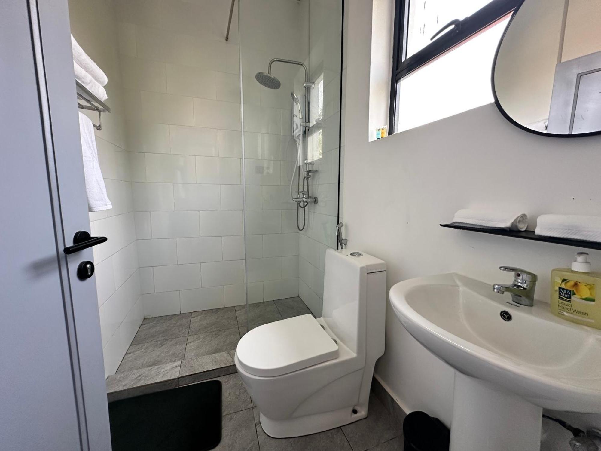 Coalescence Hotel Rwanda Kigali Bagian luar foto