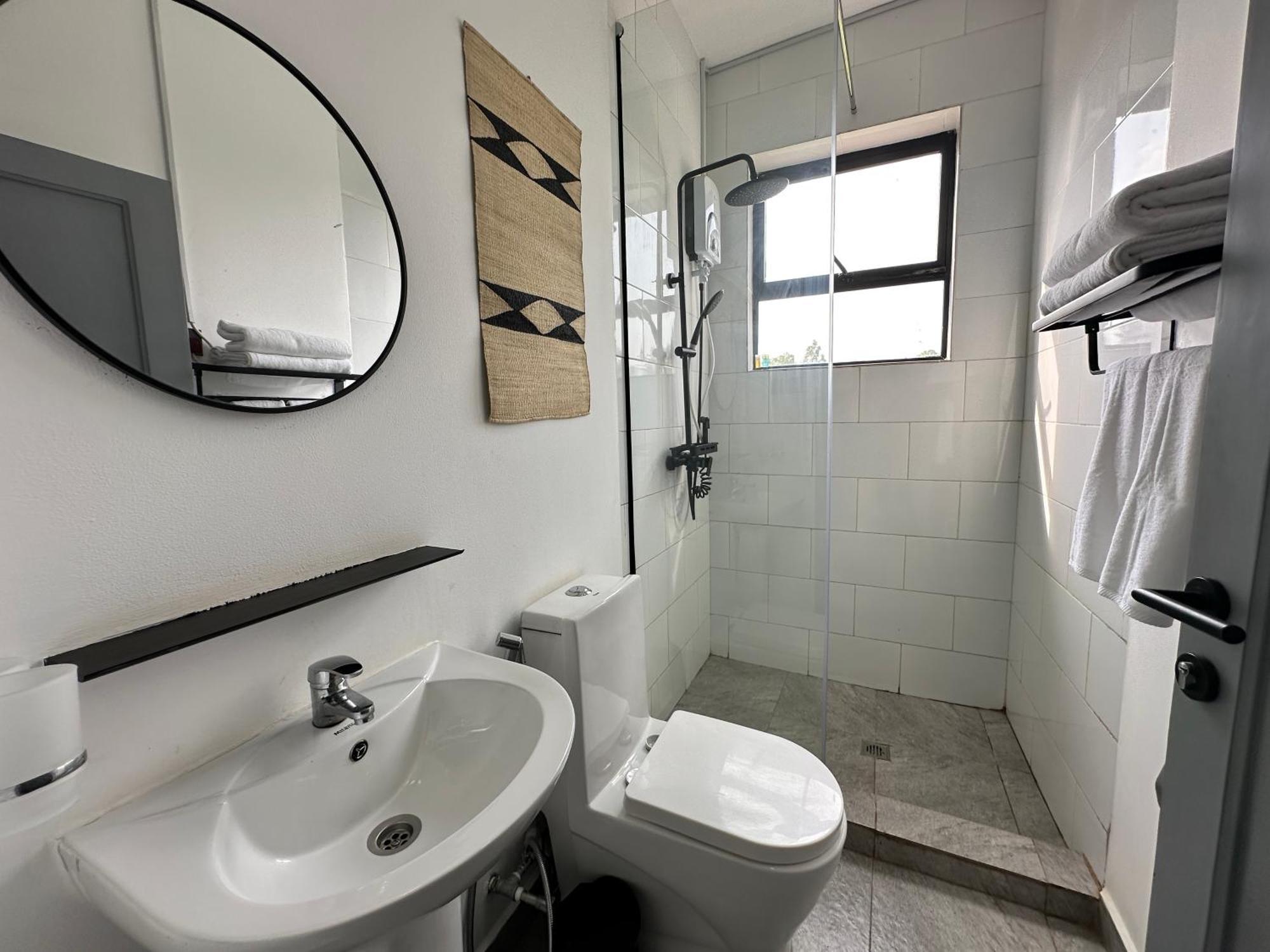 Coalescence Hotel Rwanda Kigali Bagian luar foto
